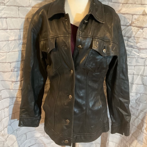 “DANIER” 100% Black Leather Fitted Button Up Jacket. - Picture 2 of 16